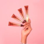 Luminous Glow Liquid Highlighter Wand – Silky Soft Illuminator for a Dewy Face Finish (15ml) - Image 4