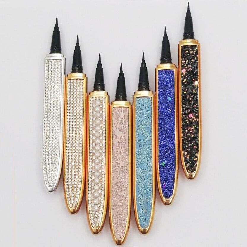 best-self-adhesive-eyeliner-lashes-kit-2026.jpg Self-adhesive eyeliner and false eyelashes kit with black, coffee, and transparent liquid liners for an easy, glue-free, smudge-proof application.